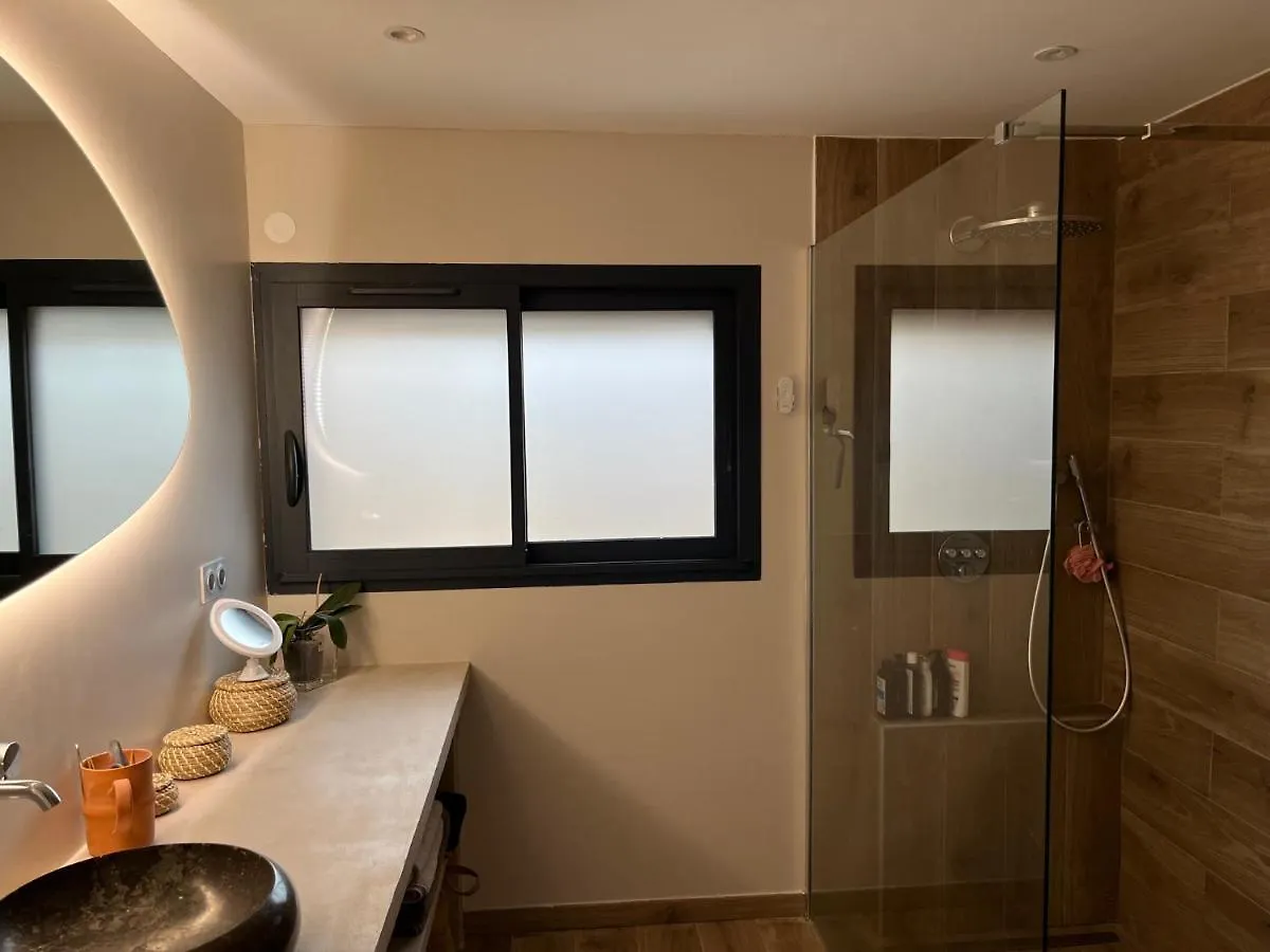 Bas De Villa La Crau - 1 Chambre 4 Personnes Jardin Terrasse Ombragee Barbecue - Katia